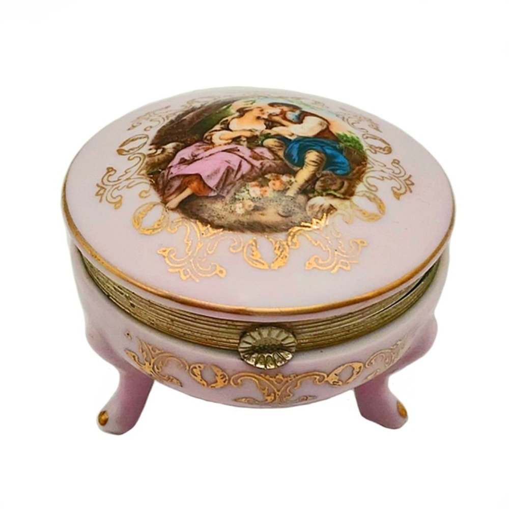 Norleans Courting Couple Footed Trinket Box VTG